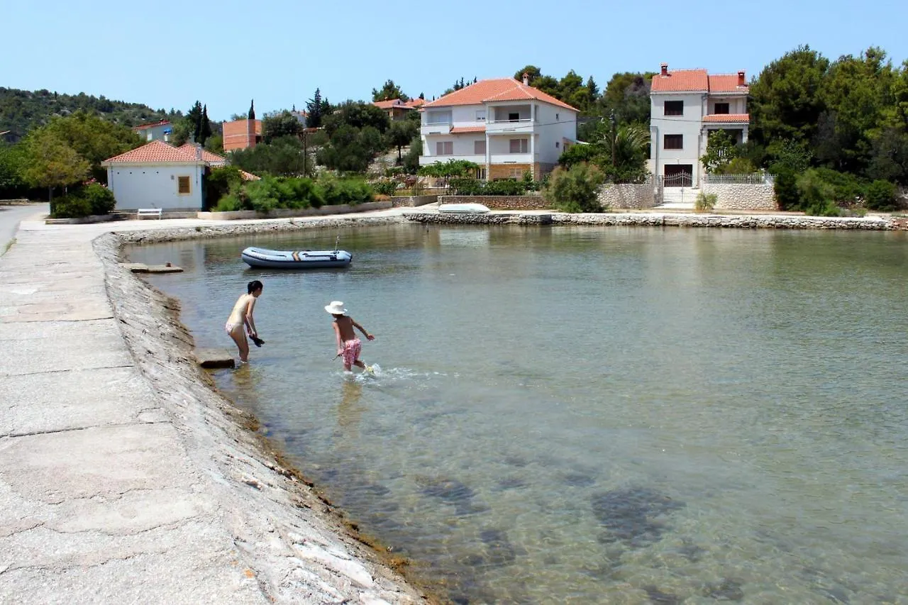 Apartments For Families With Children Zdrelac, Pasman - 8424