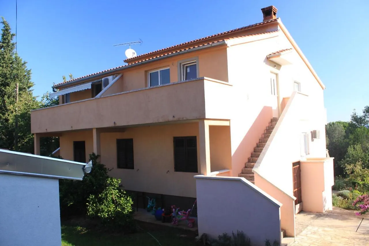 Apartments For Families With Children Zdrelac, Pasman - 8424 Ždrelac