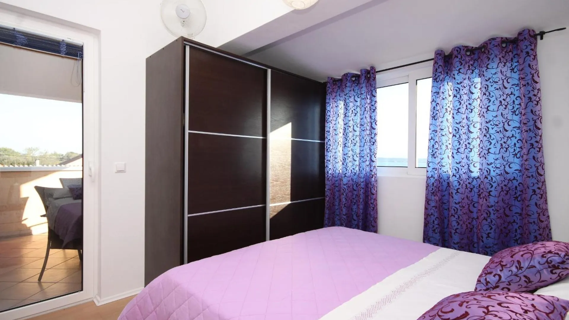 Apartments For Families With Children Zdrelac, Pasman - 8424